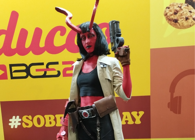 Mundo Comics - Cosplay do Dia: Ravena!