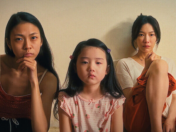 Left-handed Girl: O peso invisível da pressão familiar